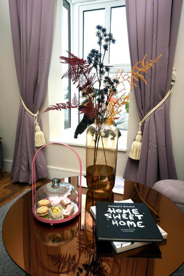 The Pink Door Westport Bed & Breakfast エクステリア 写真